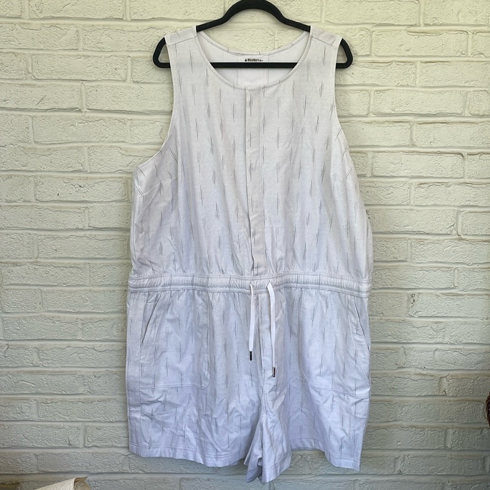 NWT Athleta Farallon Printed Romper Jumper 3X UPF 50